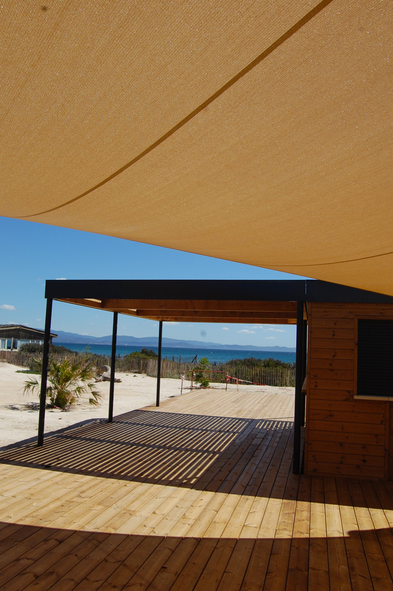 Surface ombragée: 49m2, Textile: HDPE, Lieu: France