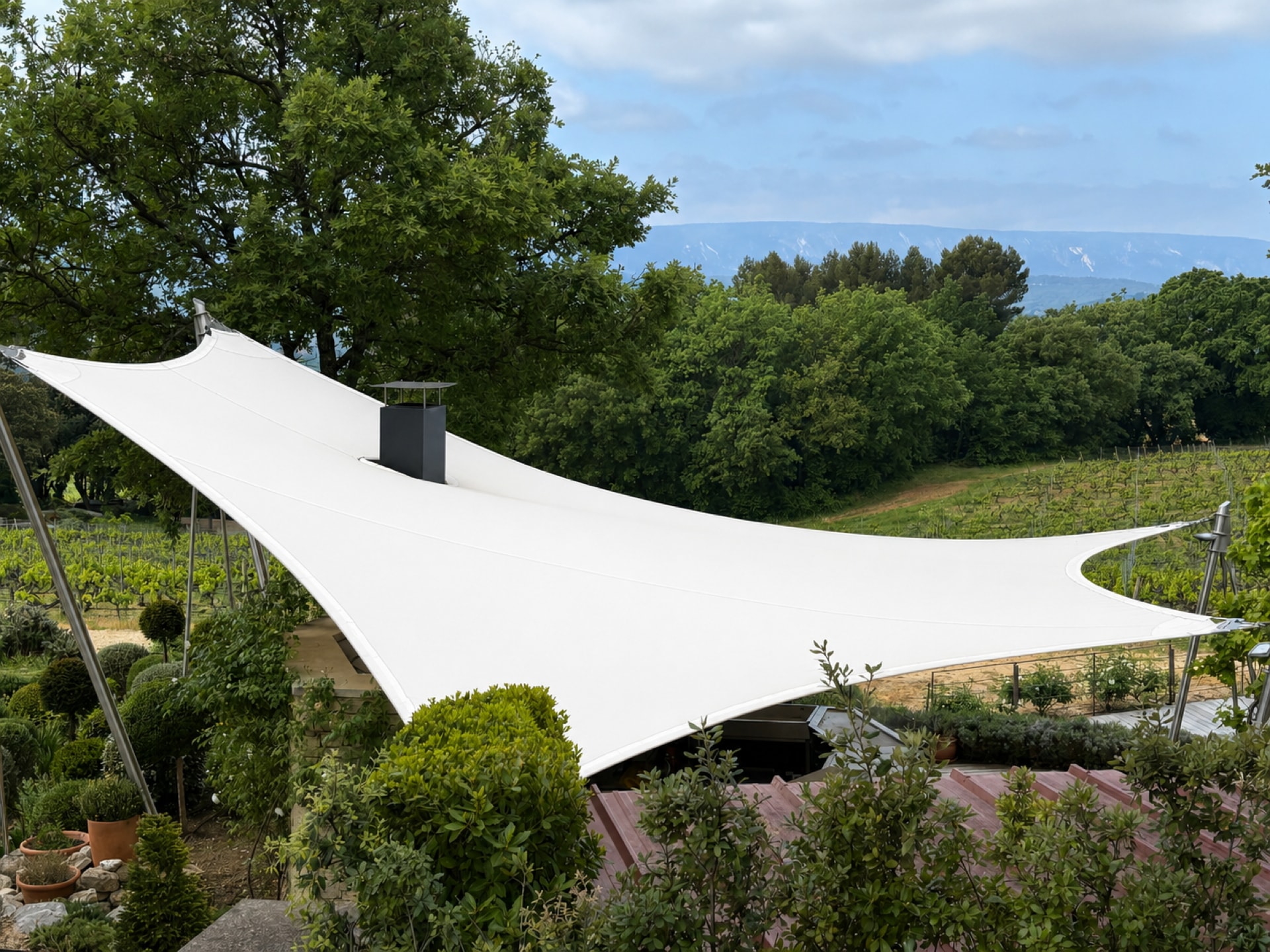 Surface ombragée: 59m2, Textile: STAM 6002, Lieu: Vaucluse
