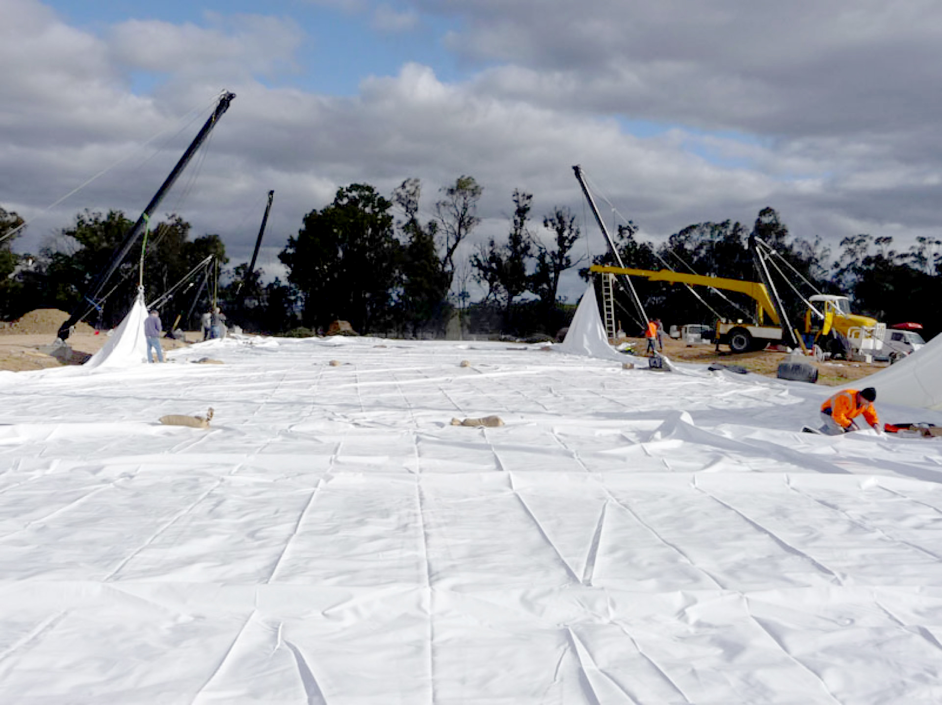 Surface ombragée: 1500m2, Textile: STAM 6002, Lieu: Australie