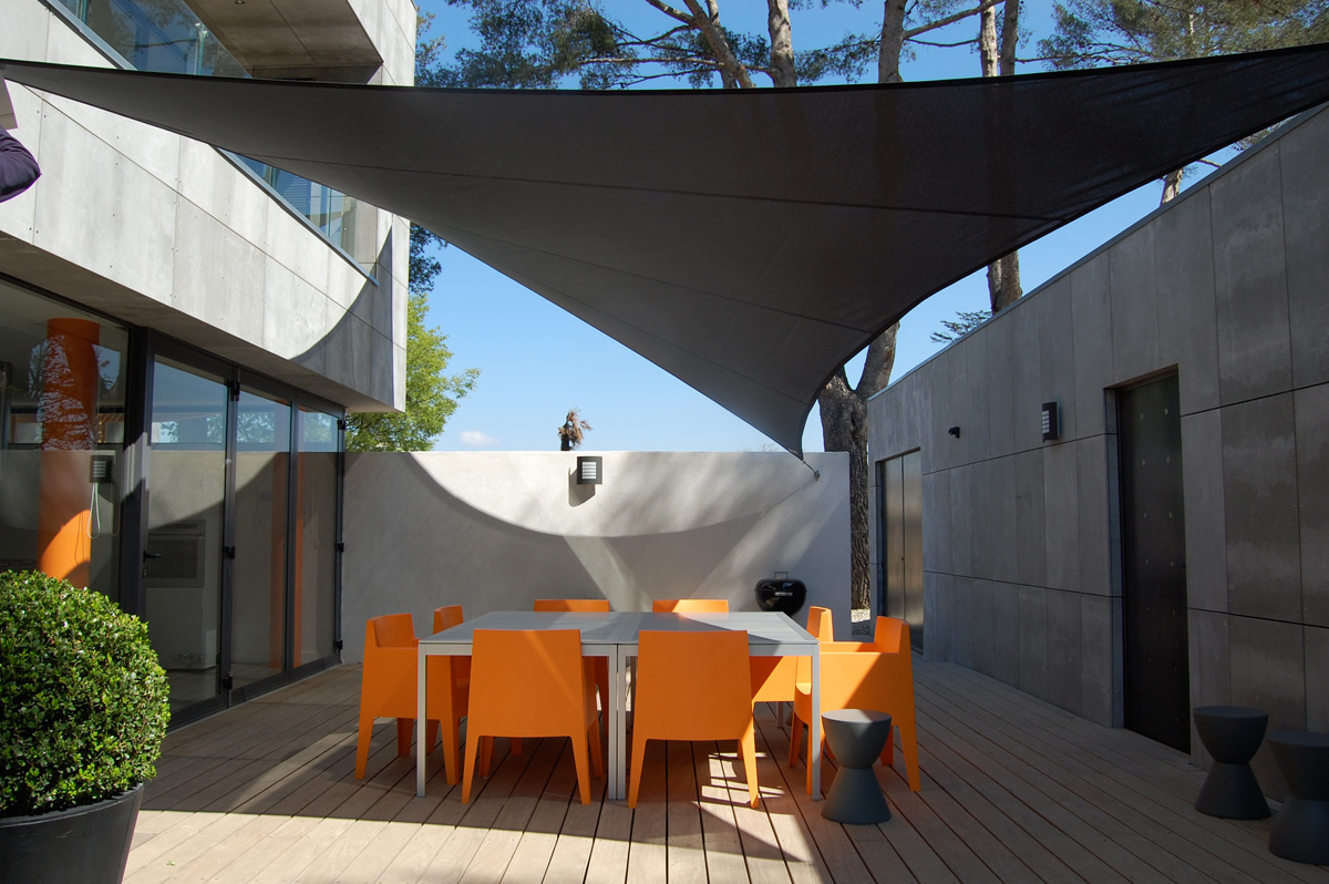 Surface ombragée: 20m2, Textile: HDPE, Lieu: Bouches-du-Rhône